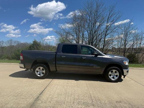 Granite Crystal Metallic Clearcoat 2020 RAM 1500 Big Horn/Lone Star