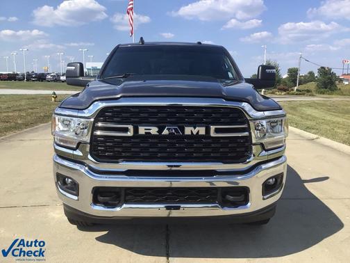 2023 RAM 2500 Big Horn Crew Cab 4x4 6'4' Box