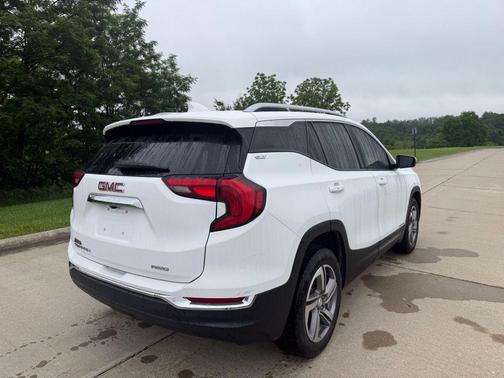 Summit White 2020 GMC Terrain SLT