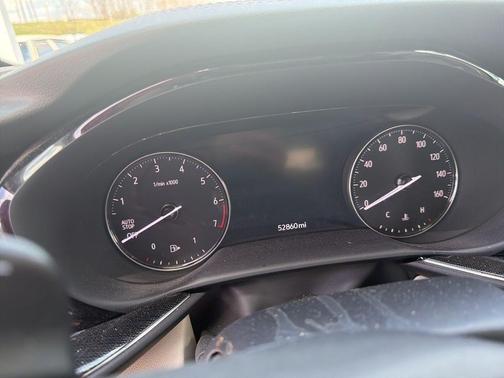 Summit White 2022 Buick Envision FWD Essence