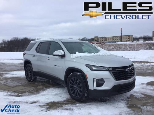 2022 Chevrolet Traverse RS