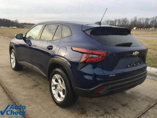 2024 Chevrolet Trax LS