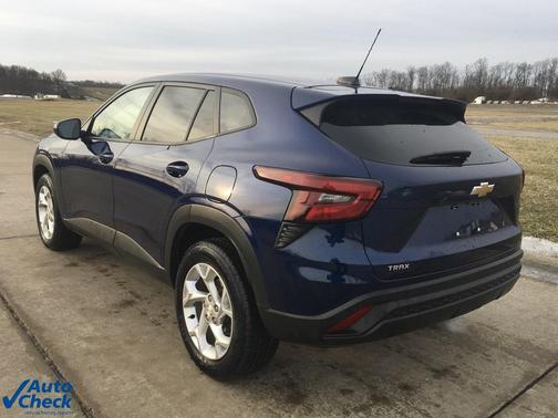 2024 Chevrolet Trax LS