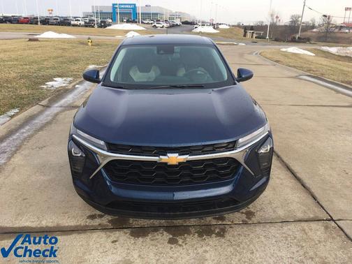 2024 Chevrolet Trax LS