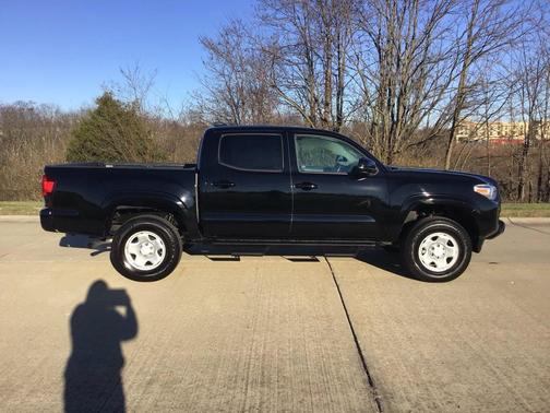 2023 Toyota Tacoma SR