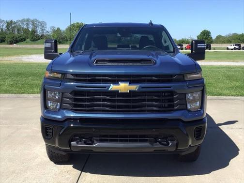 2025 Chevrolet Silverado 2500 Custom