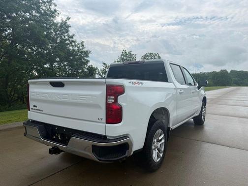 Summit White 2023 Chevrolet Silverado 1500 LT