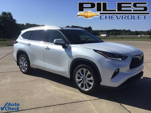 2022 Toyota Highlander Limited