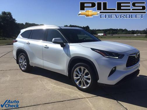 2022 Toyota Highlander Limited