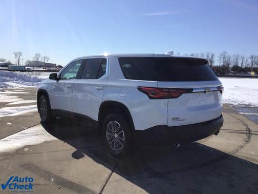 2023 Chevrolet Traverse LS