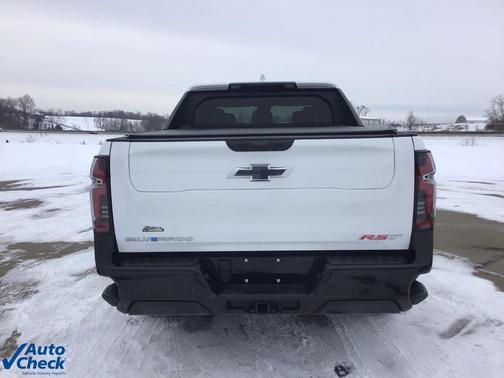 2025 Chevrolet Silverado EV RST