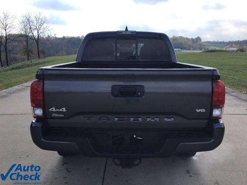 2022 Toyota Tacoma SR