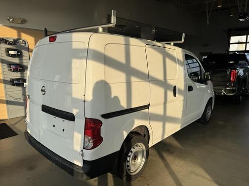 2021 Nissan NV200 S