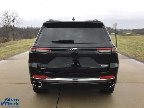 2022 Jeep Grand Cherokee 4xe Overland