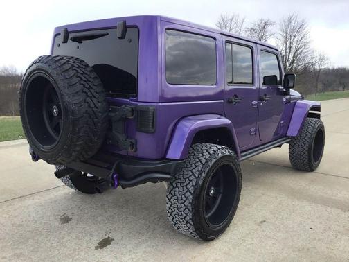 2017 Jeep Wrangler Unlimited Sahara