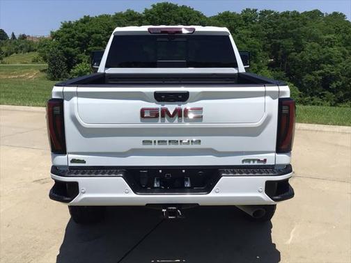 2024 GMC Sierra 2500 AT4