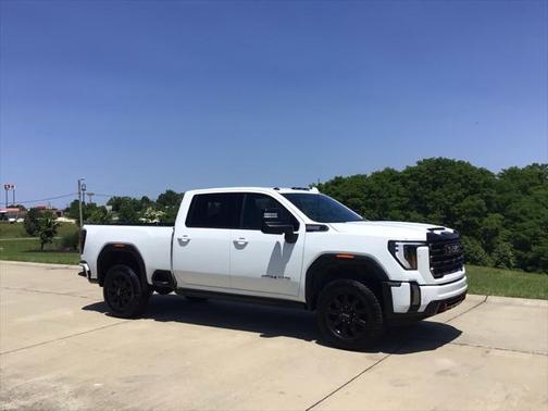 2024 GMC Sierra 2500 AT4
