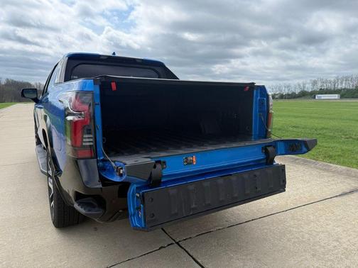 Riptide Blue 2025 Chevrolet Silverado EV RST
