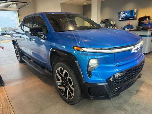Riptide Blue 2025 Chevrolet Silverado EV RST