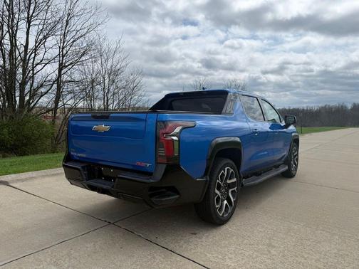Riptide Blue 2025 Chevrolet Silverado EV RST