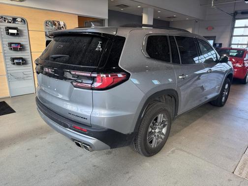 2025 GMC Acadia FWD Elevation