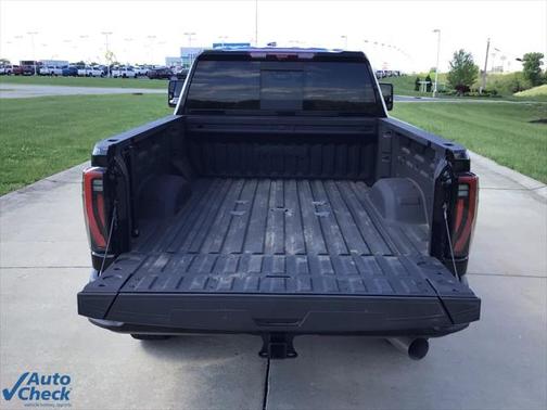 2024 GMC Sierra 2500 AT4