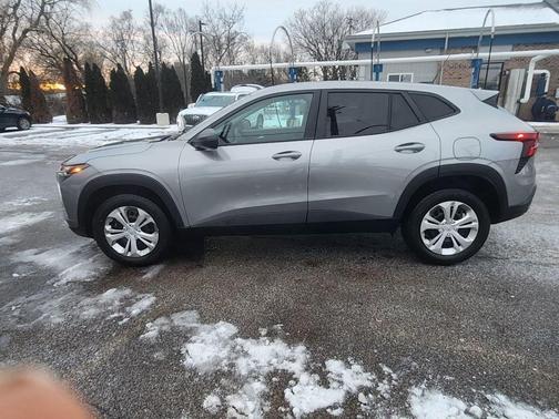 2024 Chevrolet Trax LS