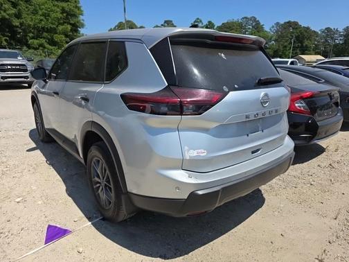 Brilliant Silver Metallic 2025 Nissan Rogue S
