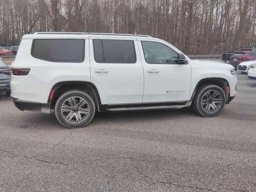 Bright White Clearcoat 2024 Jeep Wagoneer Series II 4x4