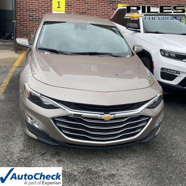 Mineral Gray Metallic 2023 Chevrolet Malibu FWD 1LT