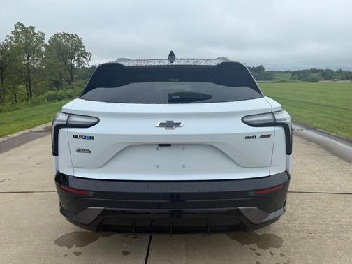 Polar White Tricoat 2026 Chevrolet Blazer EV AWD SS