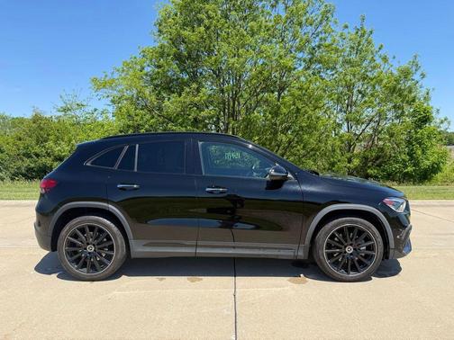 Black 2021 Mercedes-Benz GLA 250 Base 4MATIC