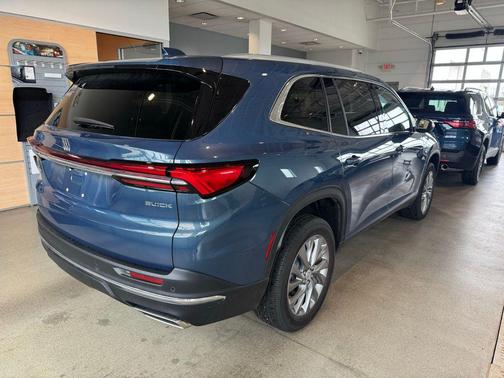 2025 Buick Enclave Preferred FWD
