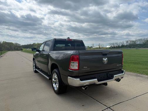 Granite Crystal Metallic Clearcoat 2022 RAM 1500 Big Horn/Lone Star