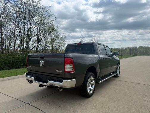 Granite Crystal Metallic Clearcoat 2022 RAM 1500 Big Horn/Lone Star
