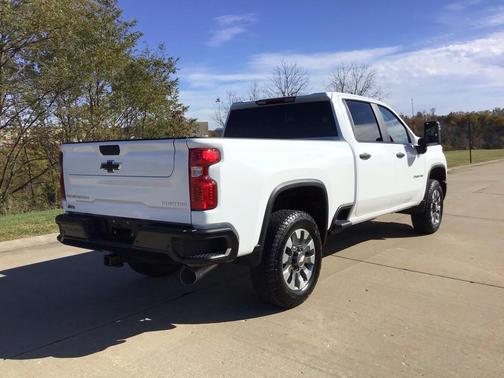 2025 Chevrolet Silverado 2500 Custom
