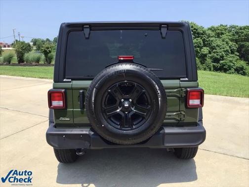 2022 Jeep Wrangler Unlimited Sport