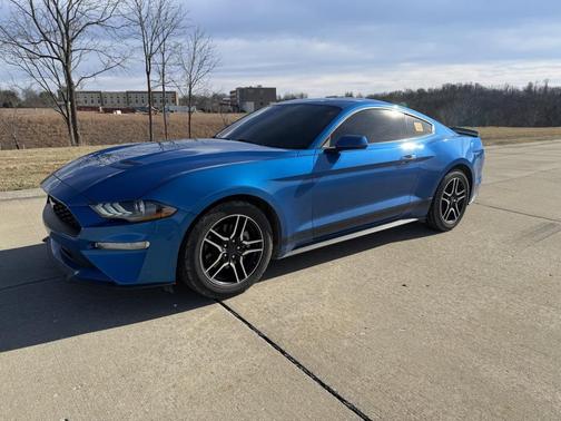 2021 Ford Mustang EcoBoost