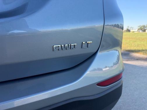 Sterling Gray Metallic 2024 Chevrolet Equinox LT