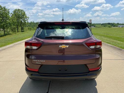 Mahogany Red Metallic 2023 Chevrolet Trailblazer LS