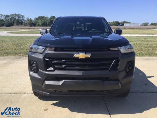 2024 Chevrolet Colorado WT