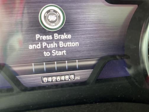 2023 RAM 3500 Laramie Crew Cab 4x4 8' Box