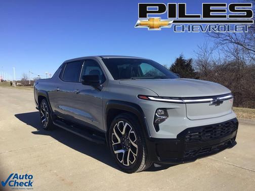 2025 Chevrolet Silverado EV RST