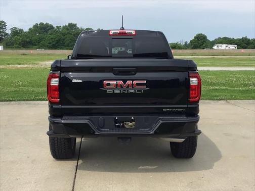 2023 GMC Canyon Denali