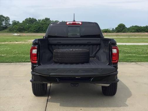 2023 GMC Canyon Denali