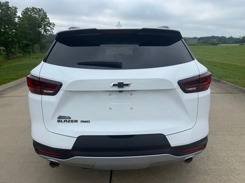 Summit White 2026 Chevrolet Blazer LT