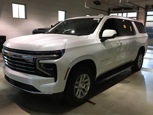Summit White 2026 Chevrolet Suburban LT
