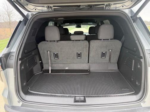 2024 Chevrolet Traverse LS