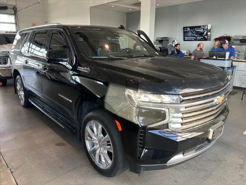 2022 Chevrolet Suburban 4WD High Country