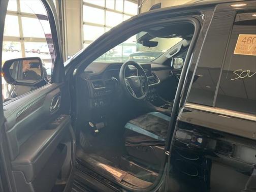 2022 Chevrolet Suburban 4WD High Country